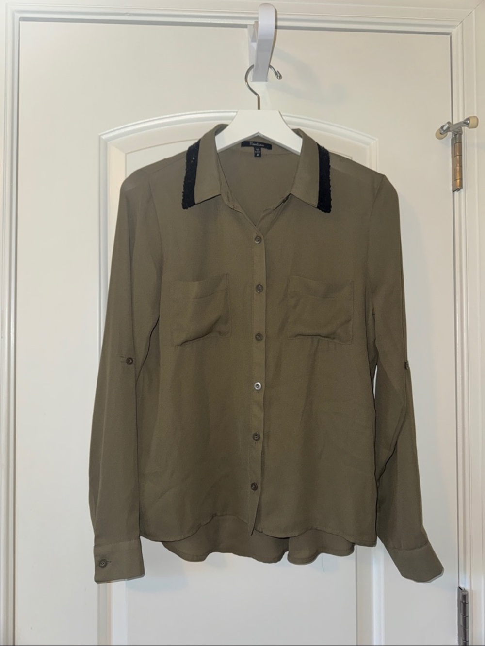 Monteau Olive Green Button-Front Blouse with Black Collar Trim